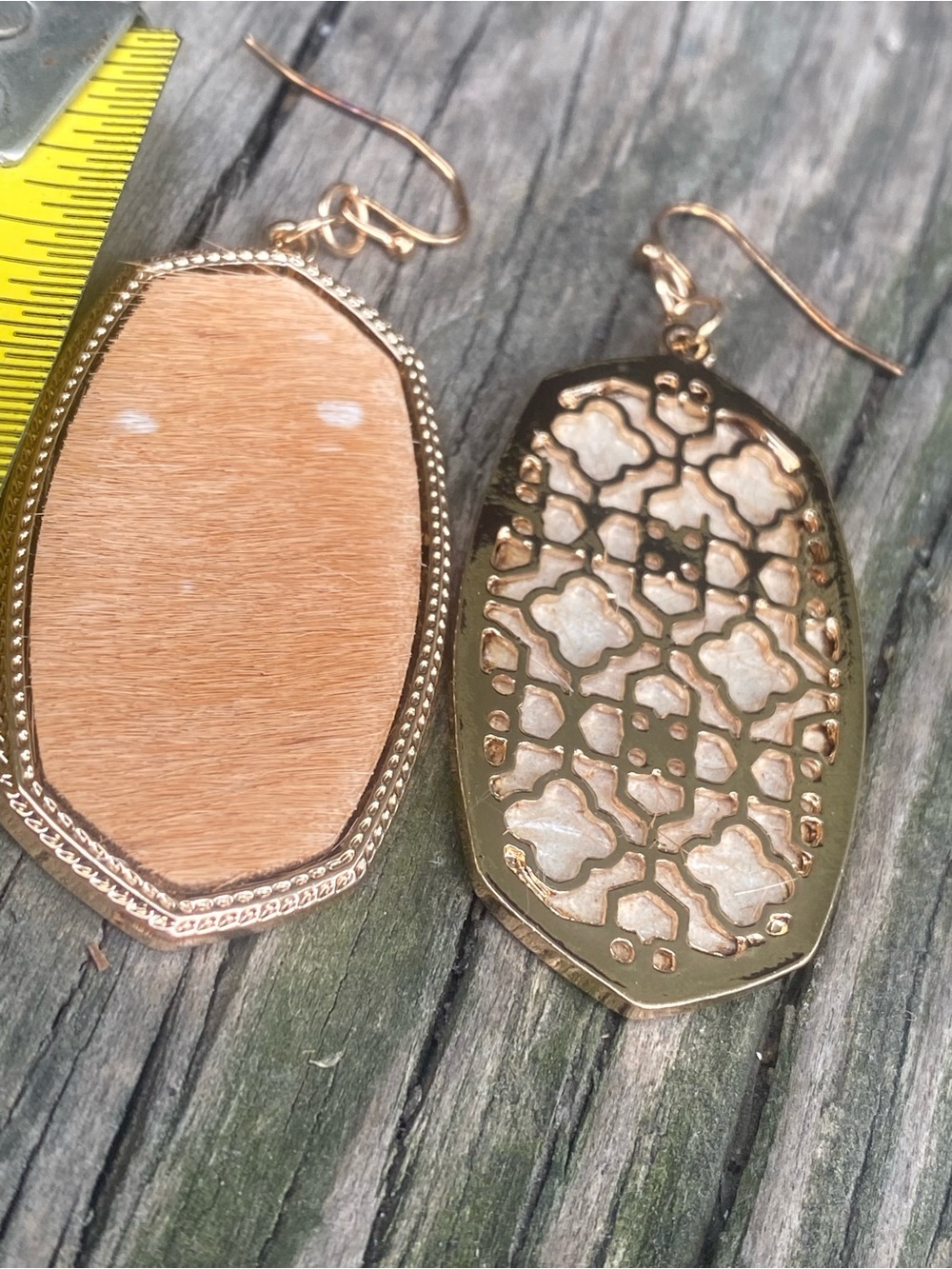 ✨🐄Southwestern Boho Spotted Cowhide drop earrings✨